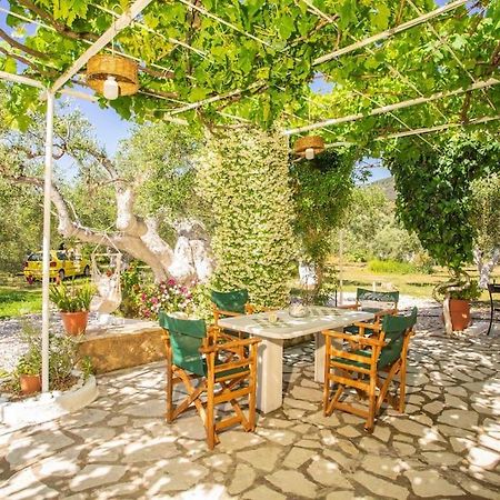 Anthia Private Studio A Breath Away From Beaches Ayios Nikitas Ngoại thất bức ảnh