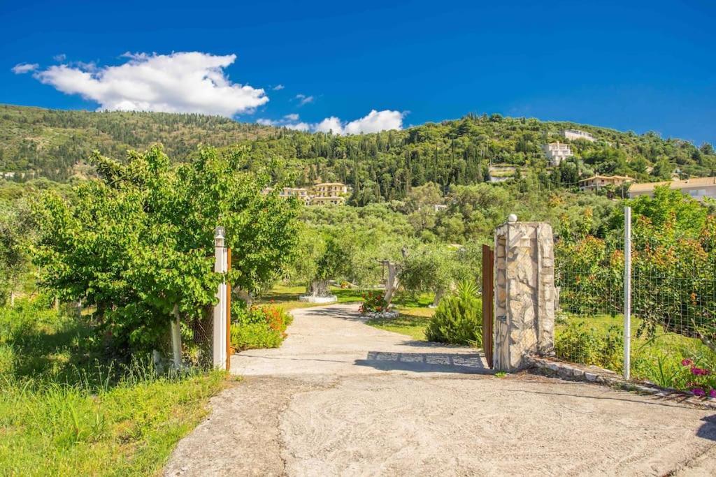 Anthia Private Studio A Breath Away From Beaches Ayios Nikitas Ngoại thất bức ảnh