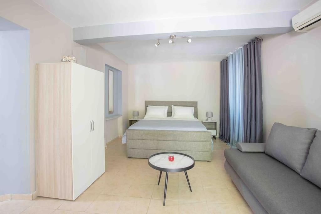 Anthia Private Studio A Breath Away From Beaches Ayios Nikitas Ngoại thất bức ảnh